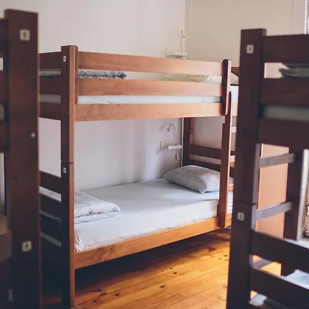 Alberguetuihostel * Tui